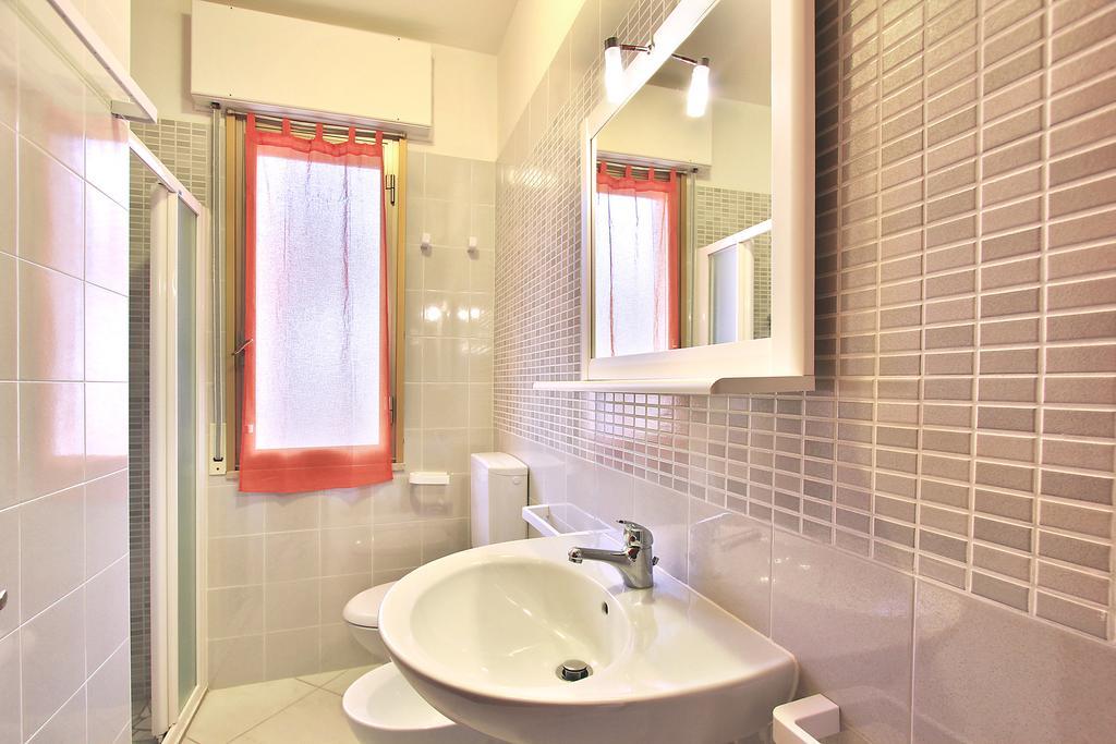 Ferienwohnung Residenza Ibsen Lignano Sabbiadoro Zimmer foto